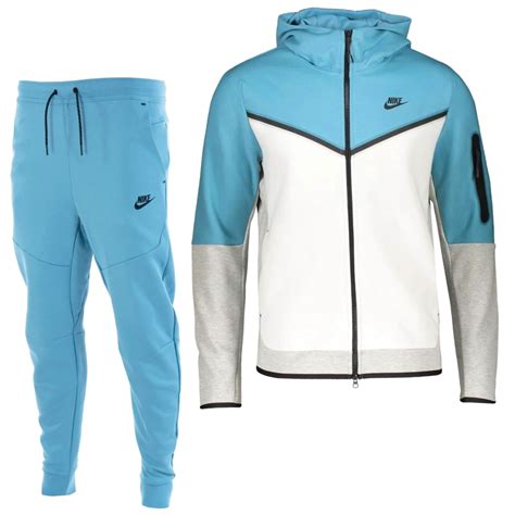 blauw wit nike tech|Nike tech fleece shorts.